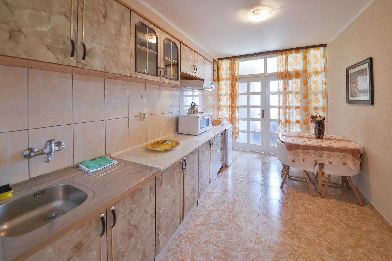 Disney Apartments Будва Екстериор снимка
