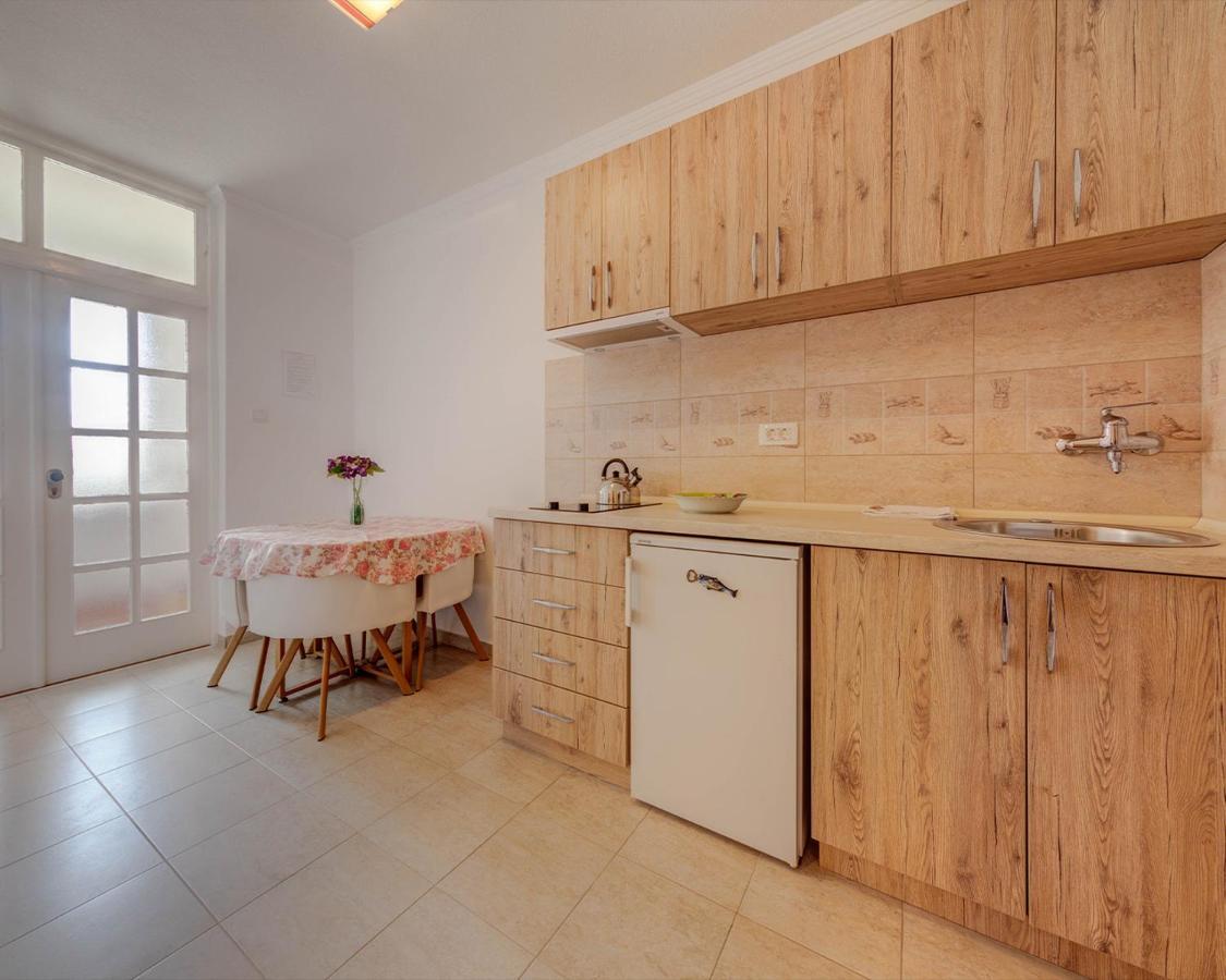 Disney Apartments Будва Екстериор снимка