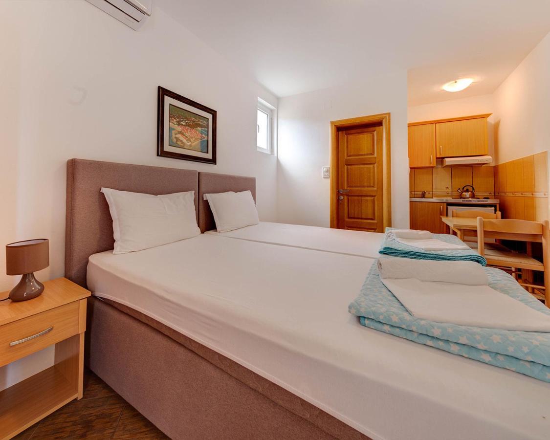 Disney Apartments Будва Екстериор снимка