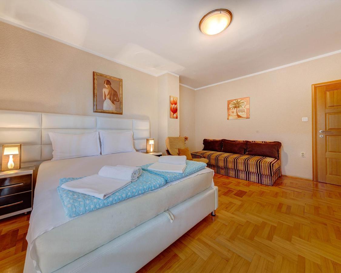 Disney Apartments Будва Екстериор снимка