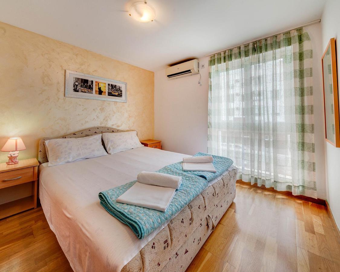 Disney Apartments Будва Екстериор снимка