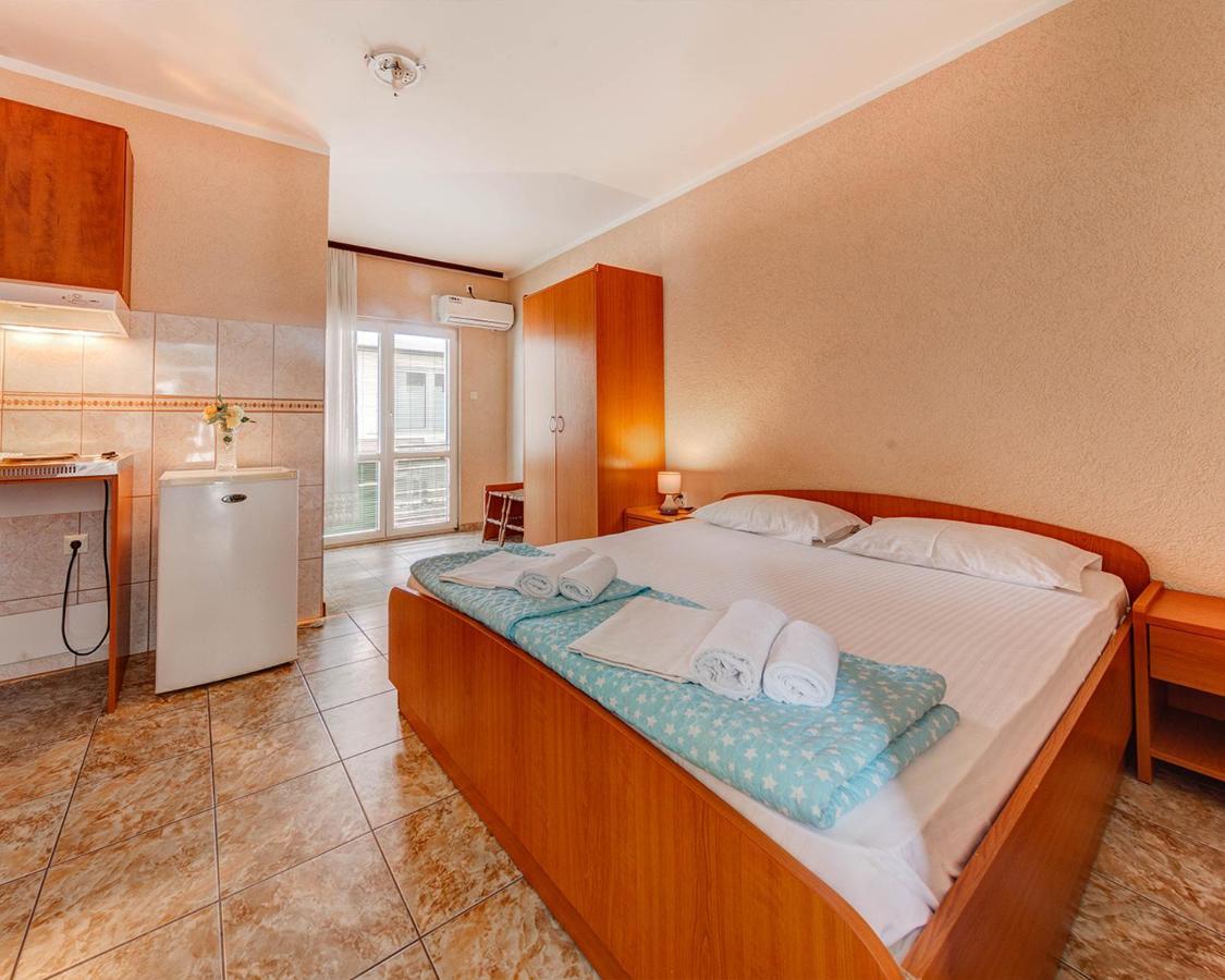 Disney Apartments Будва Екстериор снимка