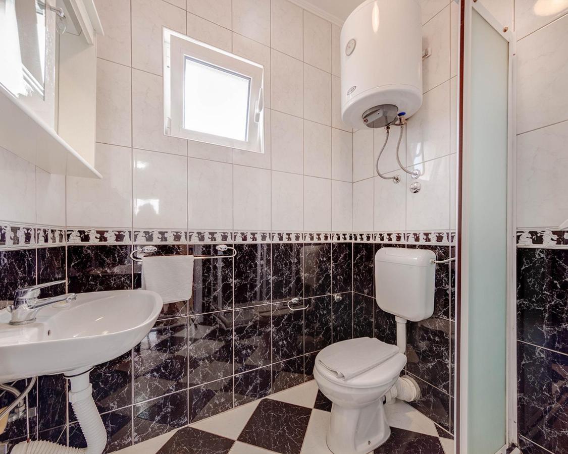 Disney Apartments Будва Екстериор снимка